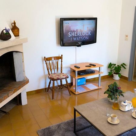 Tania Apartment Прижба Екстериор снимка